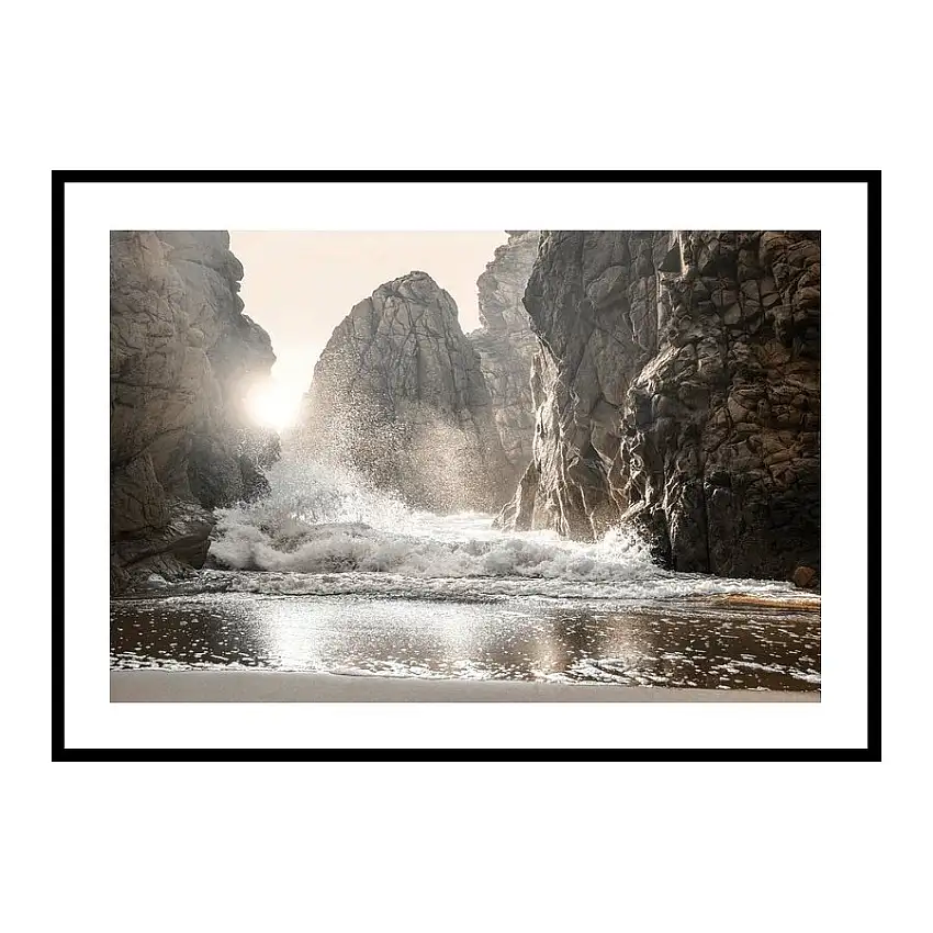 Poster GallerixWaves Between RocksStorlek: 70x100 cm